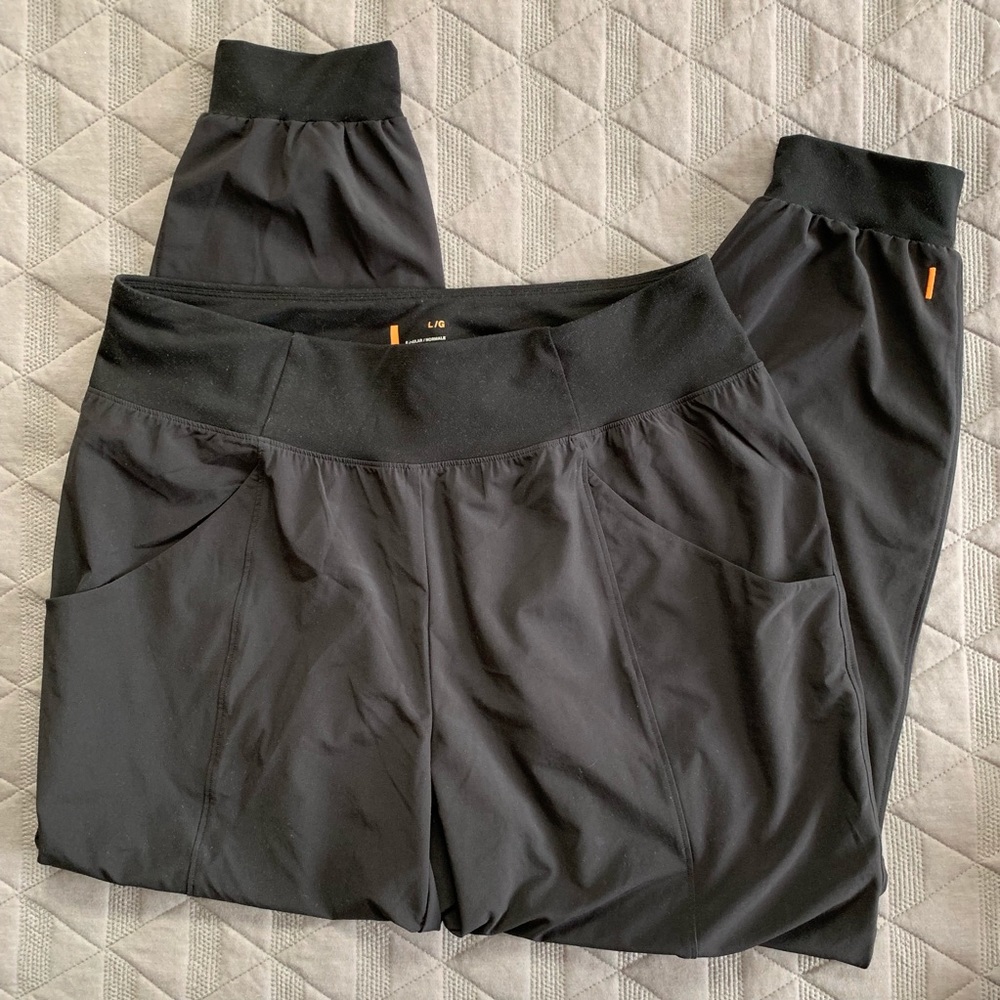 Arise and Align pants - size L